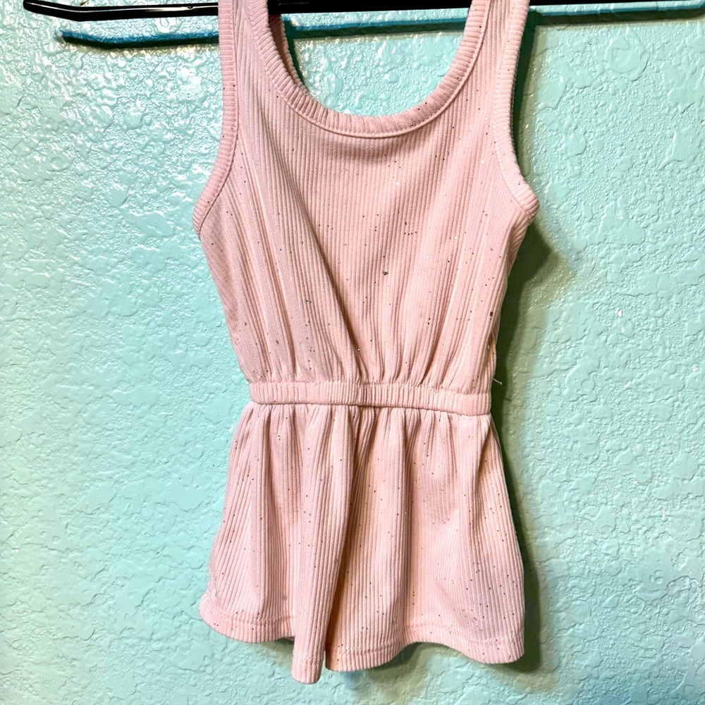 NWOT/young hearts ,light pink with silver sparkles romper. Size 6-9 months